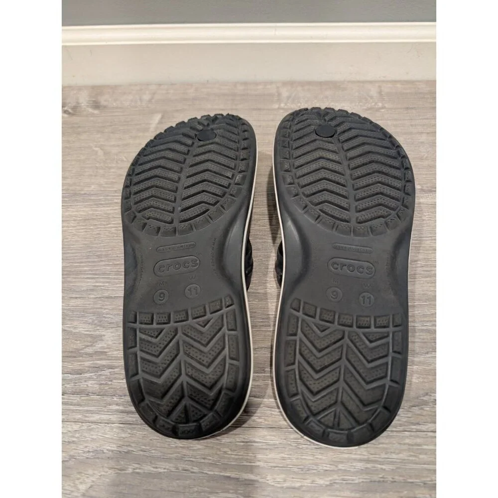 CROCS Black Leather rubber Thong Sandals Men’s Size 9 Women's Sz 11 Comfort